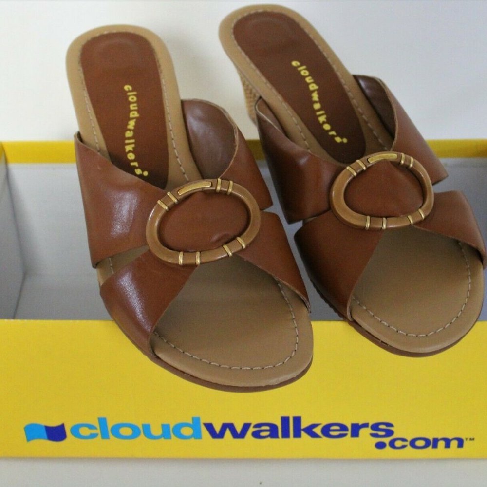 New CLOUD WALKERS Women Leather Slip On Mules Sandals "Lily" Size 10W Wedge